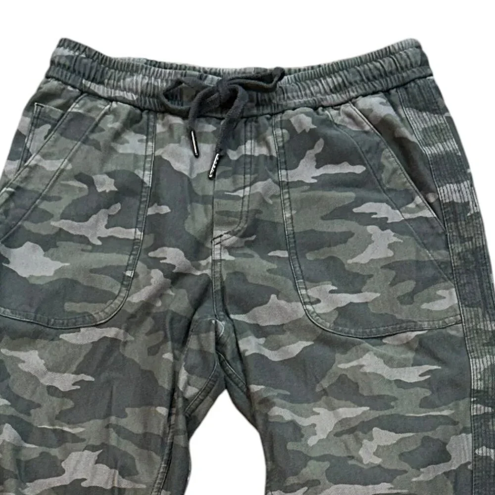 Athleta Farallon‎ Jogger Pants Size 4 Camo Green Travel Athletic Casual Lounge - Picture 2 of 8